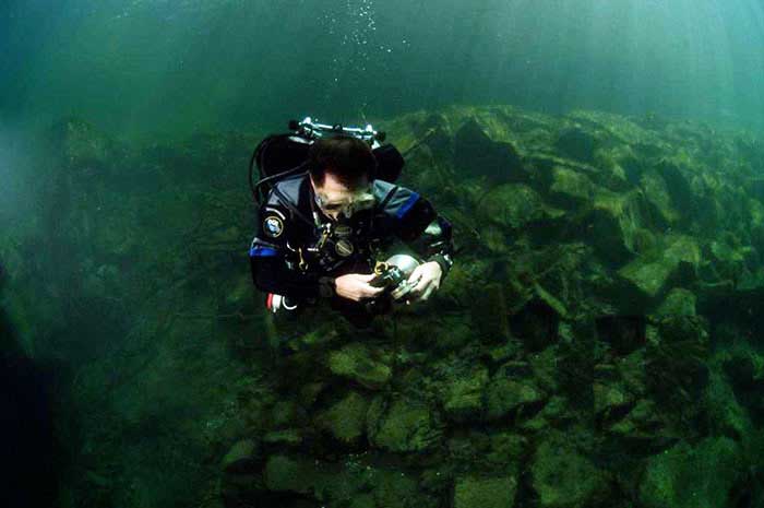Scuba Diver Switching Gas