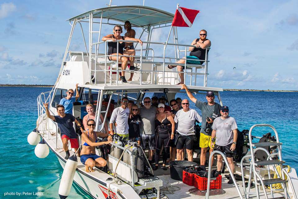 boat diving group