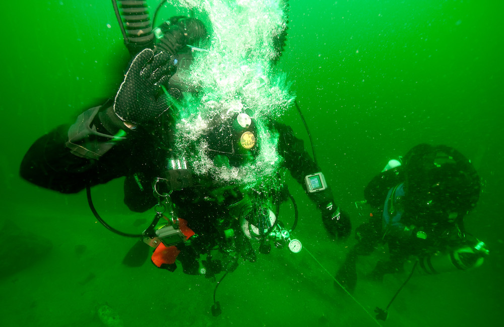 Exhaling diver Exhaling diver