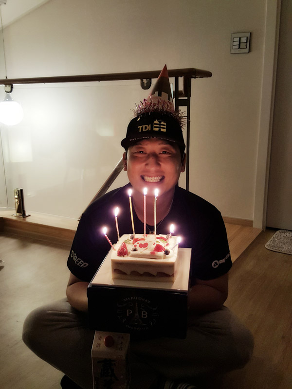 Dohyung_Kim2-birthdaycake